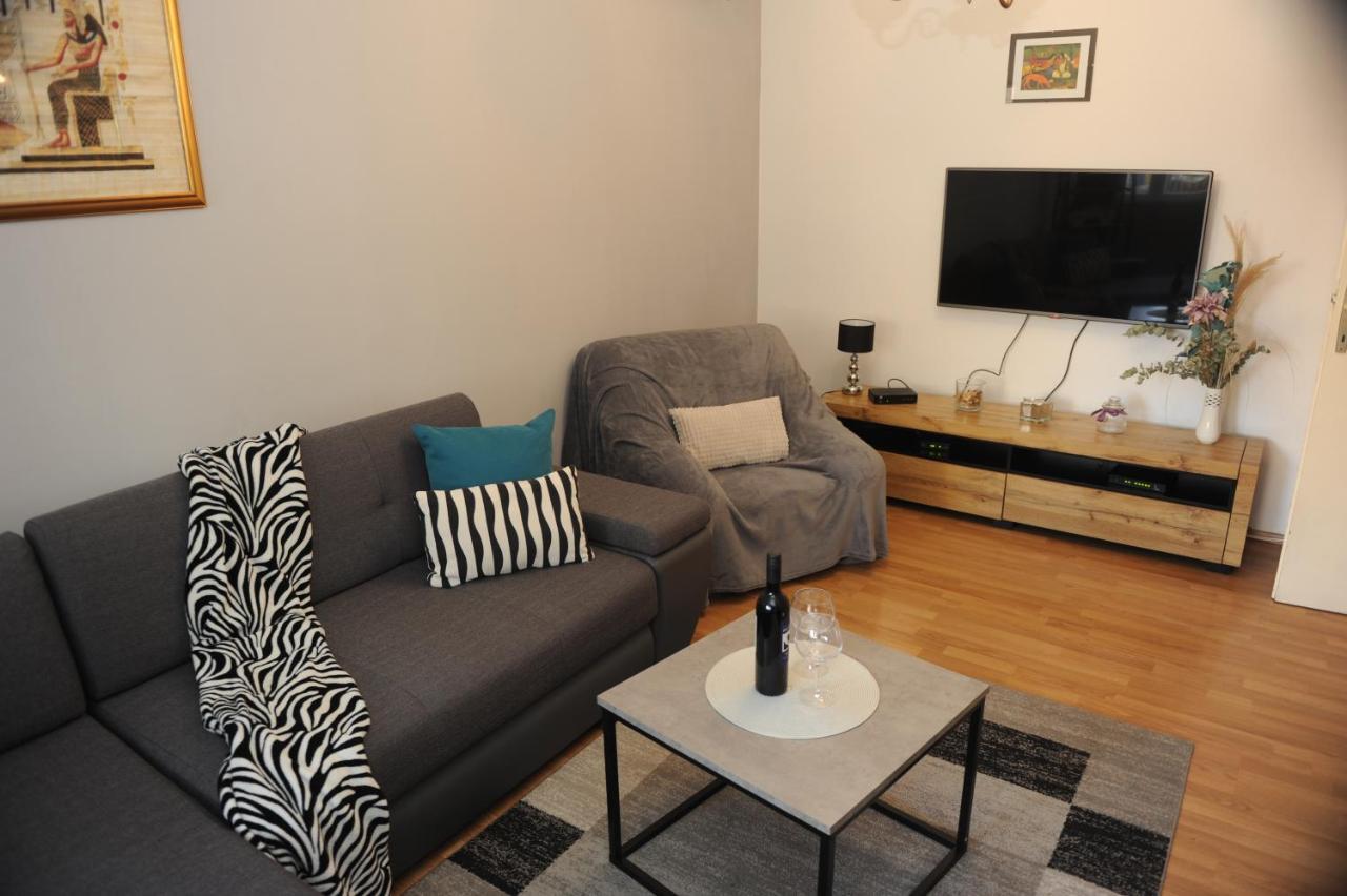 Santa Appartement Zadar Buitenkant foto
